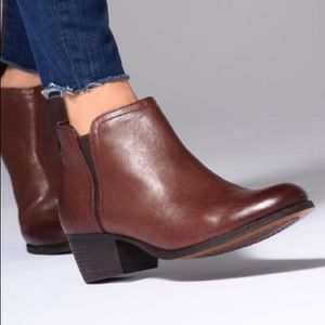 Clarks Maypearl Ramie Brown Ankle Boots
